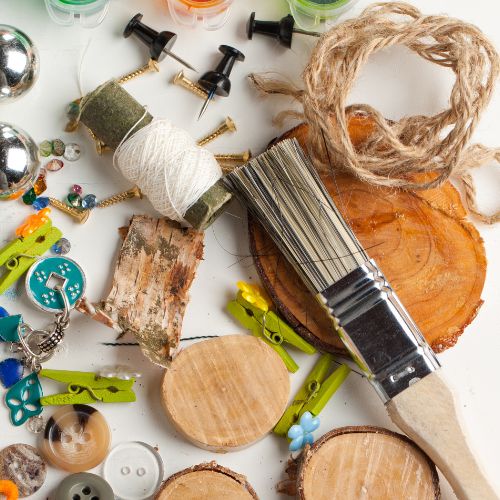 Proste projekty DIY, które odmienią wnętrze